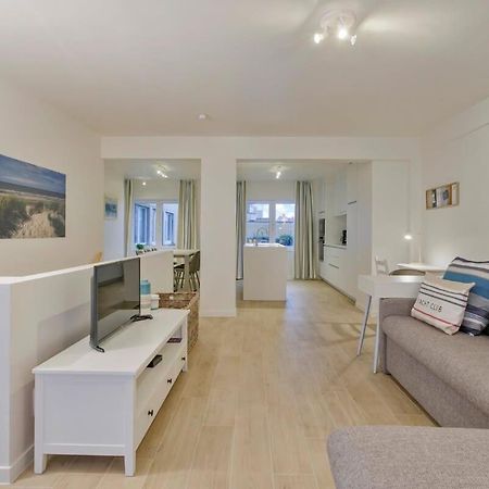Huswell - Stunning Apartment At The Beachfront Of De Haan Zewnętrze zdjęcie