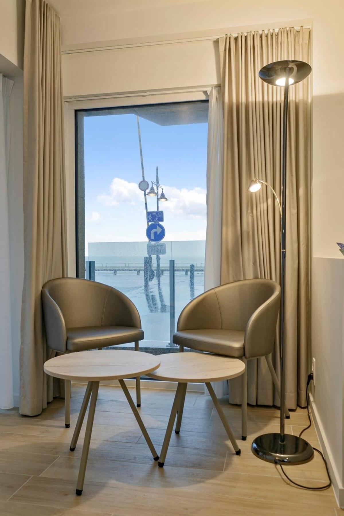 Huswell - Stunning Apartment At The Beachfront Of De Haan Zewnętrze zdjęcie